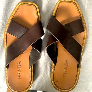 Mens leather crisscross slides